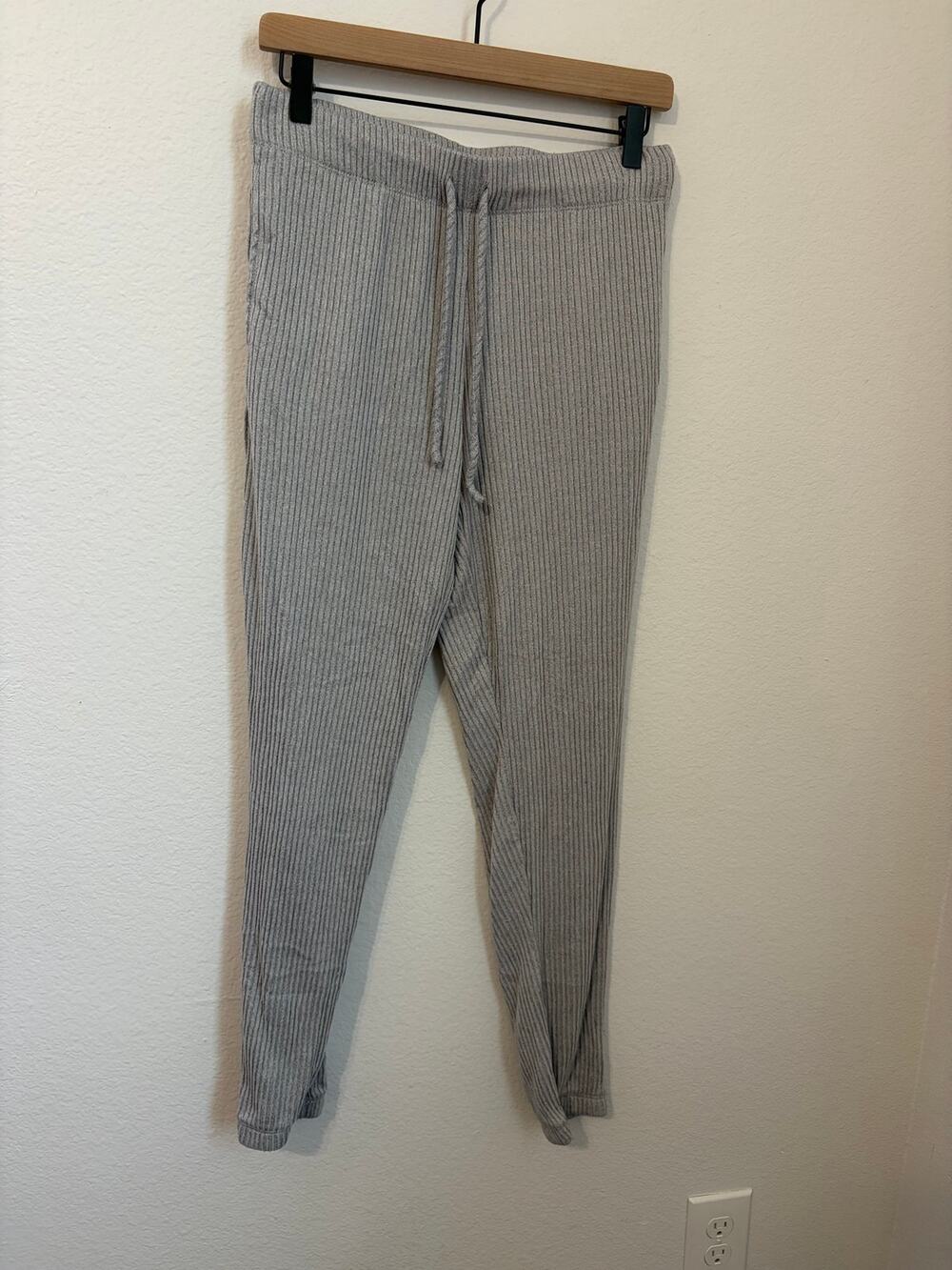 CuddlDuds Women's Size Small Pants Gray Stretchy Pajama Bottoms Loungewear Pants